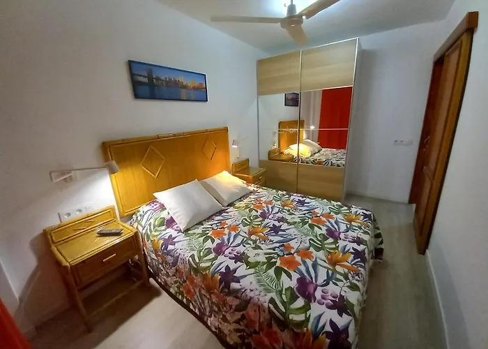 Alojamientosmomi3 アパート